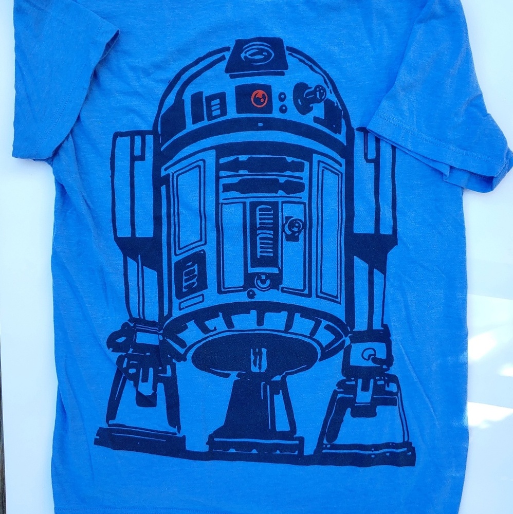 Star wars short sleeve R2D2 size small